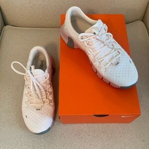 Women’s Nike Athletic Shoes- Metcon 5 Pickleball- New! Never Worn!